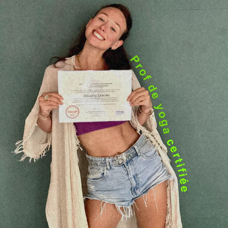 Je suis certifiée Yoga Alliance d’une formation Yoga Teacher training Hatha Vinyasa 200h et une formation de Yin Yoga 50h réalisées auprès de @anais_punkyyogaschool
Une certification d’instructrice de méditation réalisée auprès de @efficientcoach_